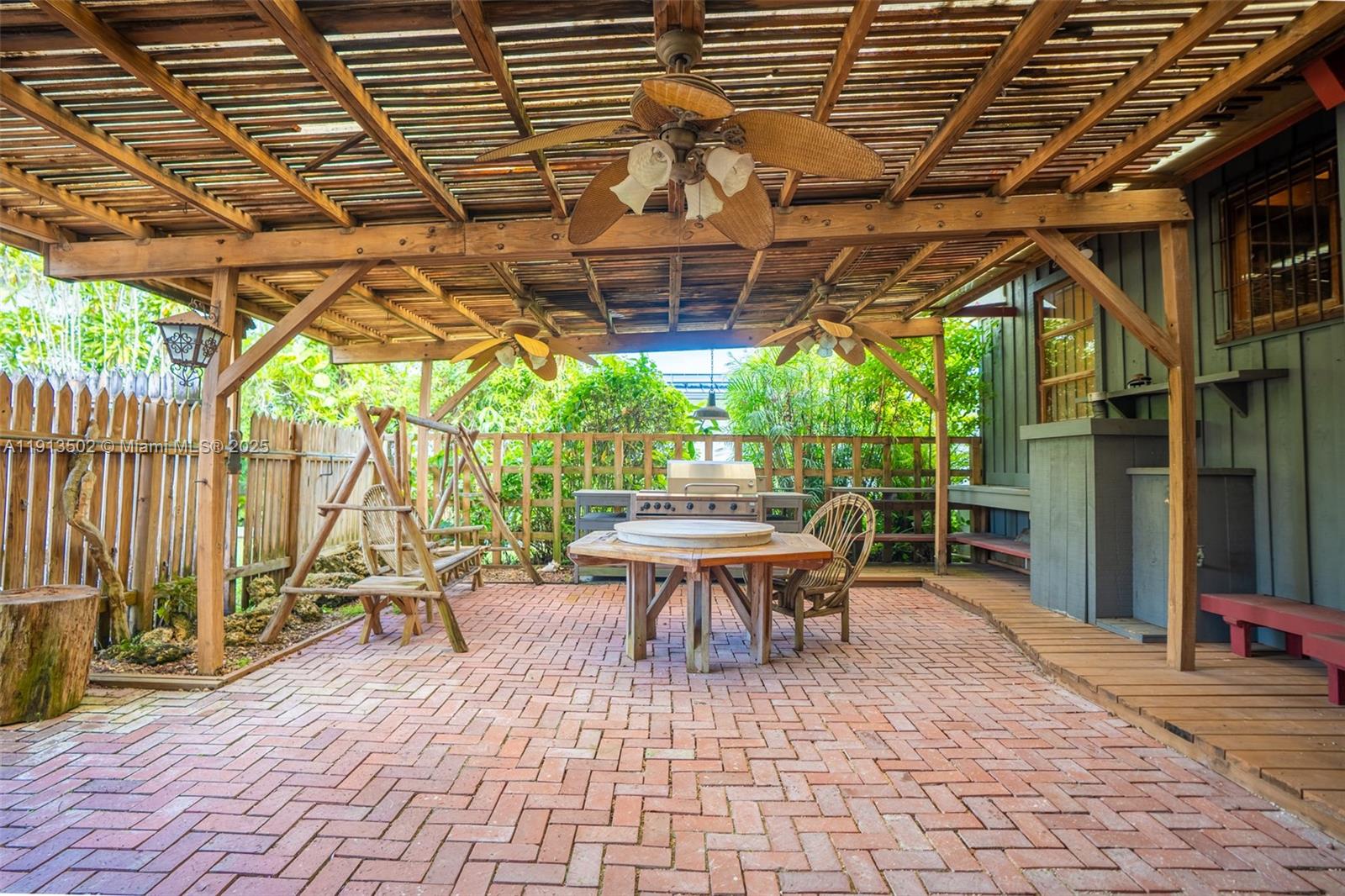 6551 SW 75th Ter South Miami, FL 33143