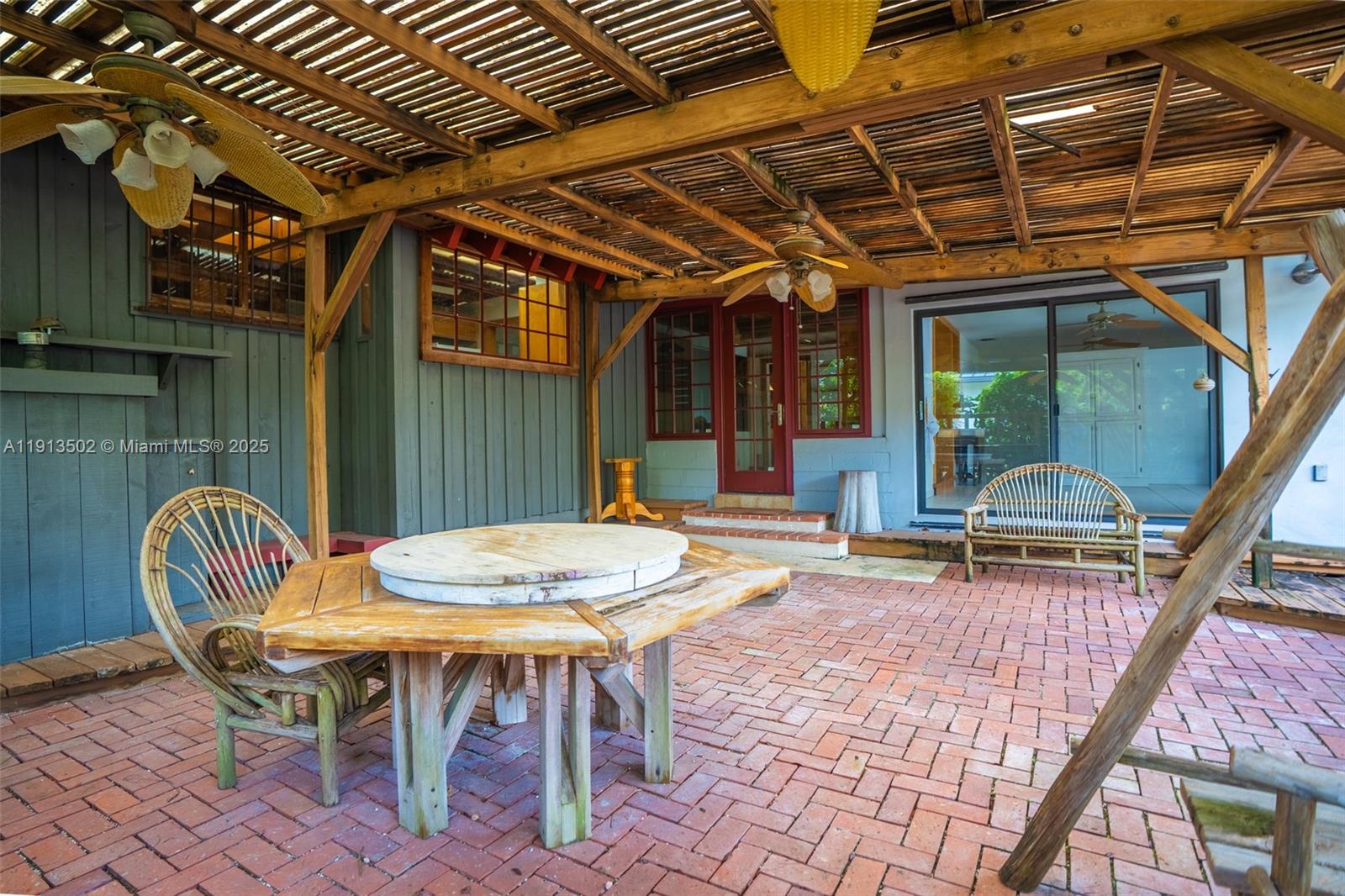 6551 SW 75th Ter South Miami, FL 33143