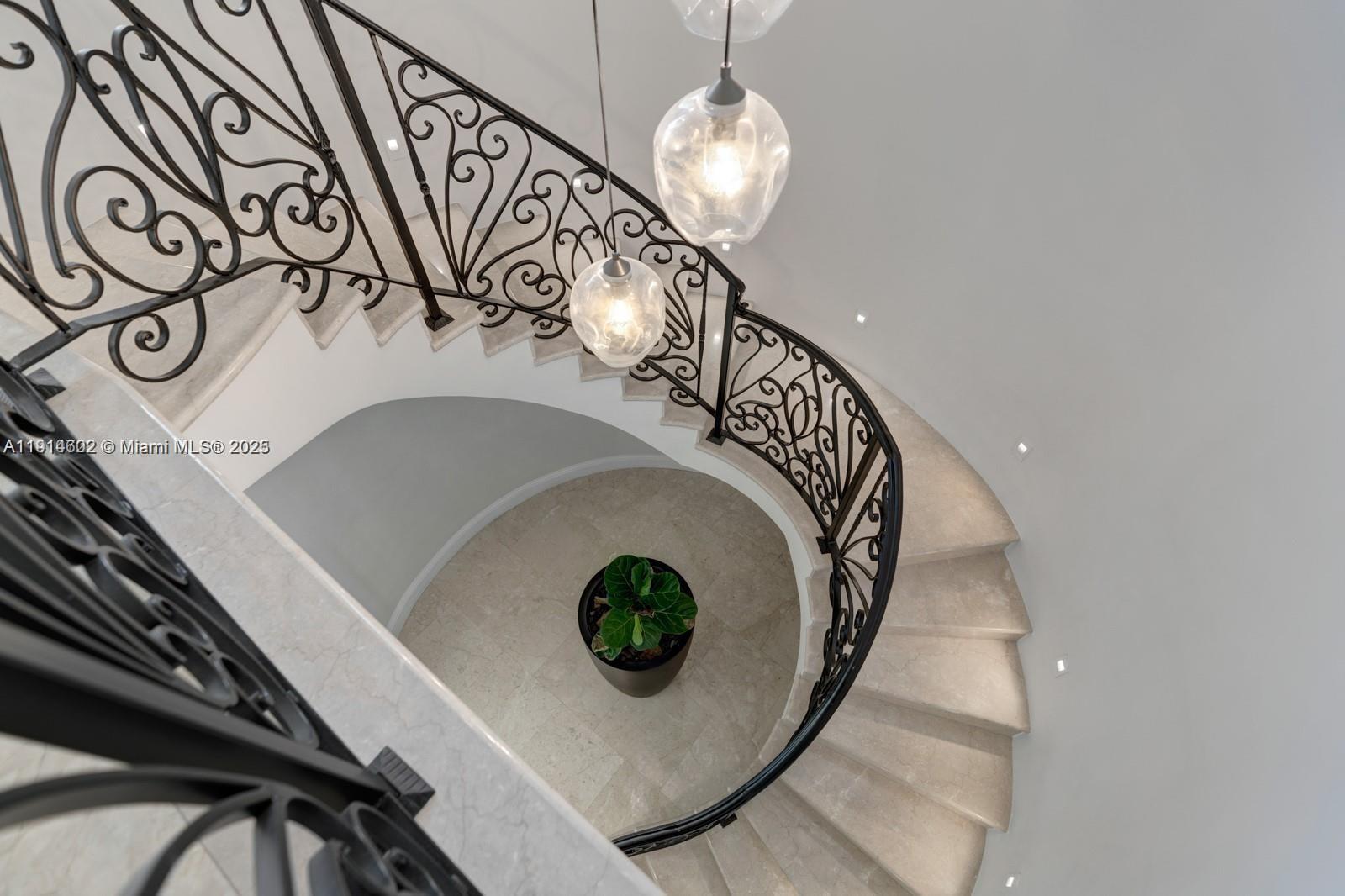 12650 SW 77th Ave Pinecrest, FL 33156