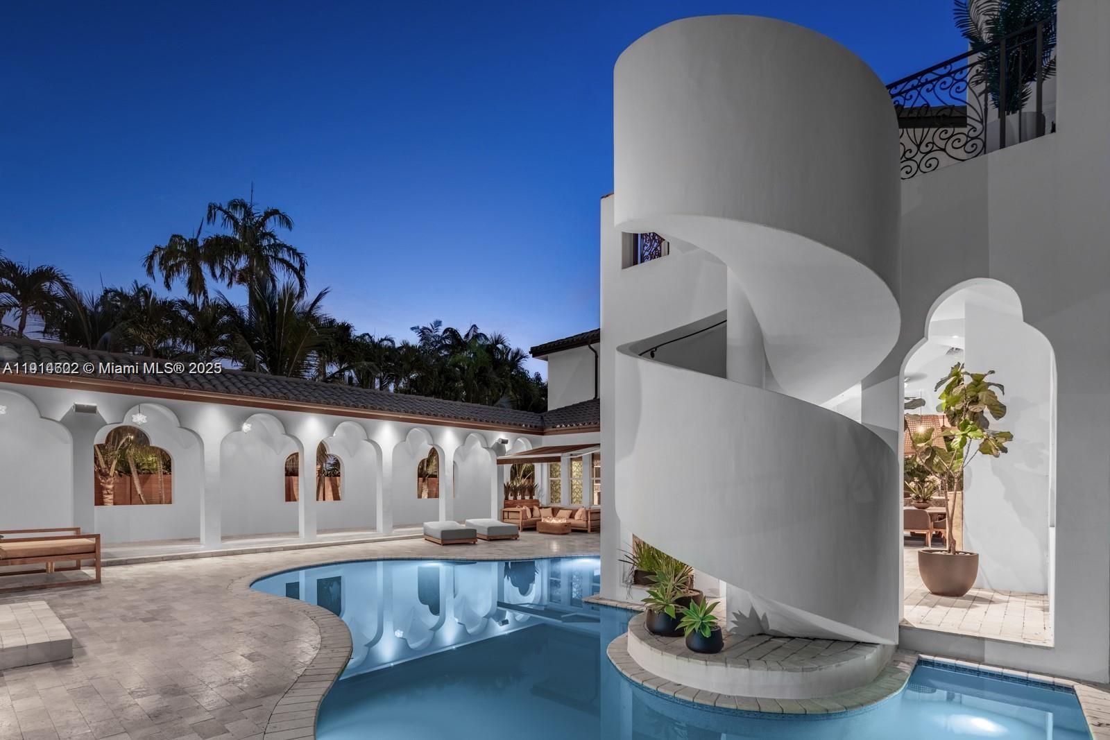 12650 SW 77th Ave Pinecrest, FL 33156