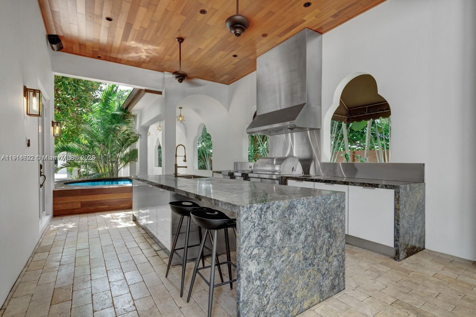 12650 SW 77th Ave Pinecrest, FL 33156