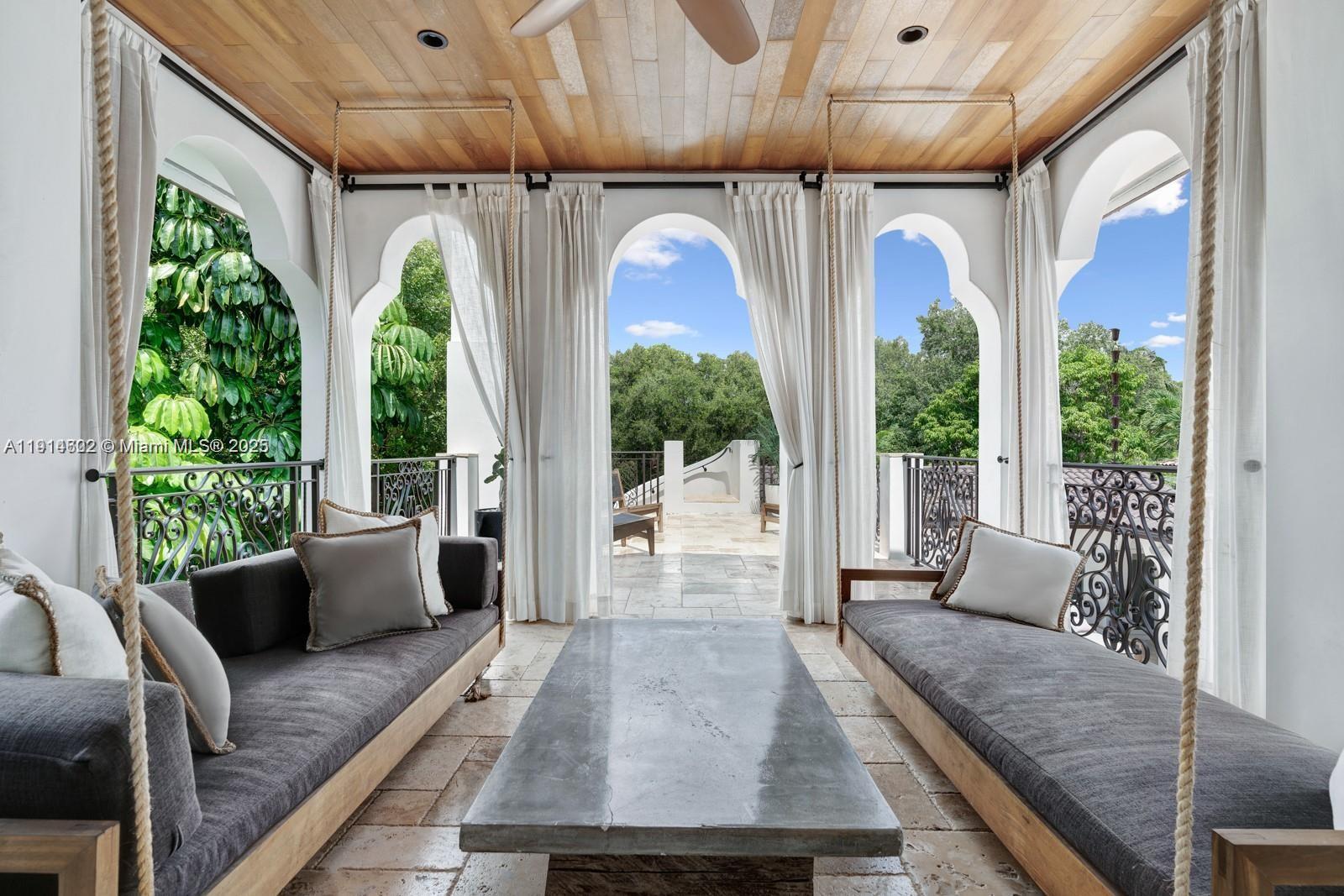 12650 SW 77th Ave Pinecrest, FL 33156