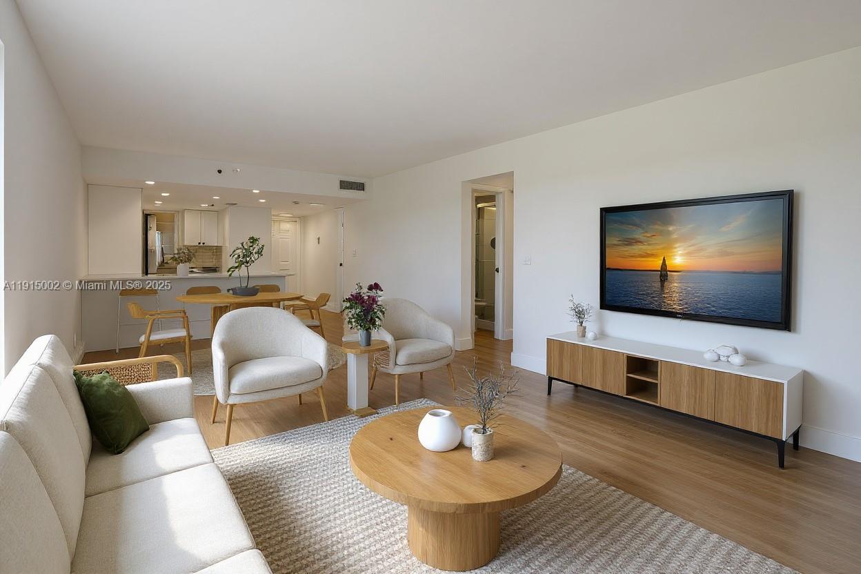 3300 W Rolling Hls Cir #701