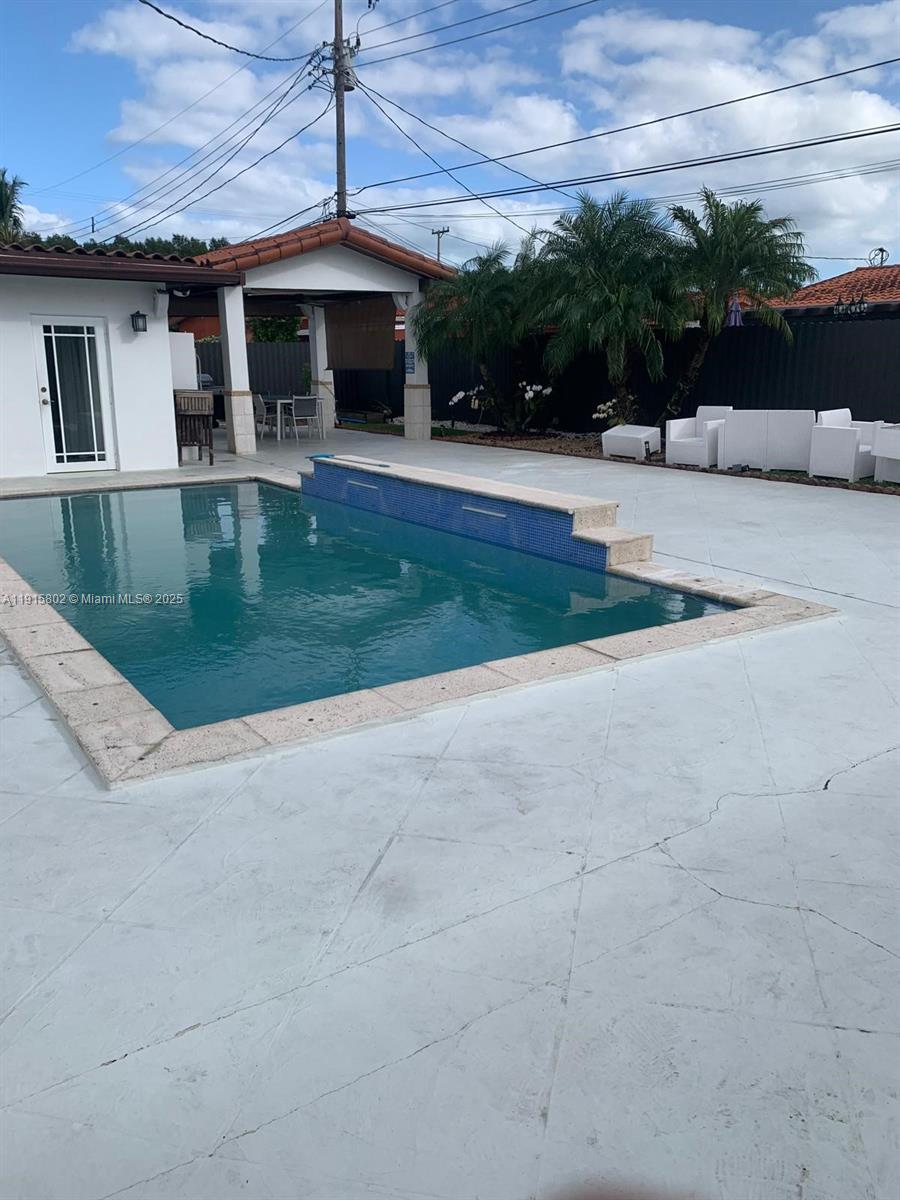 7780 SW 28th St #7780