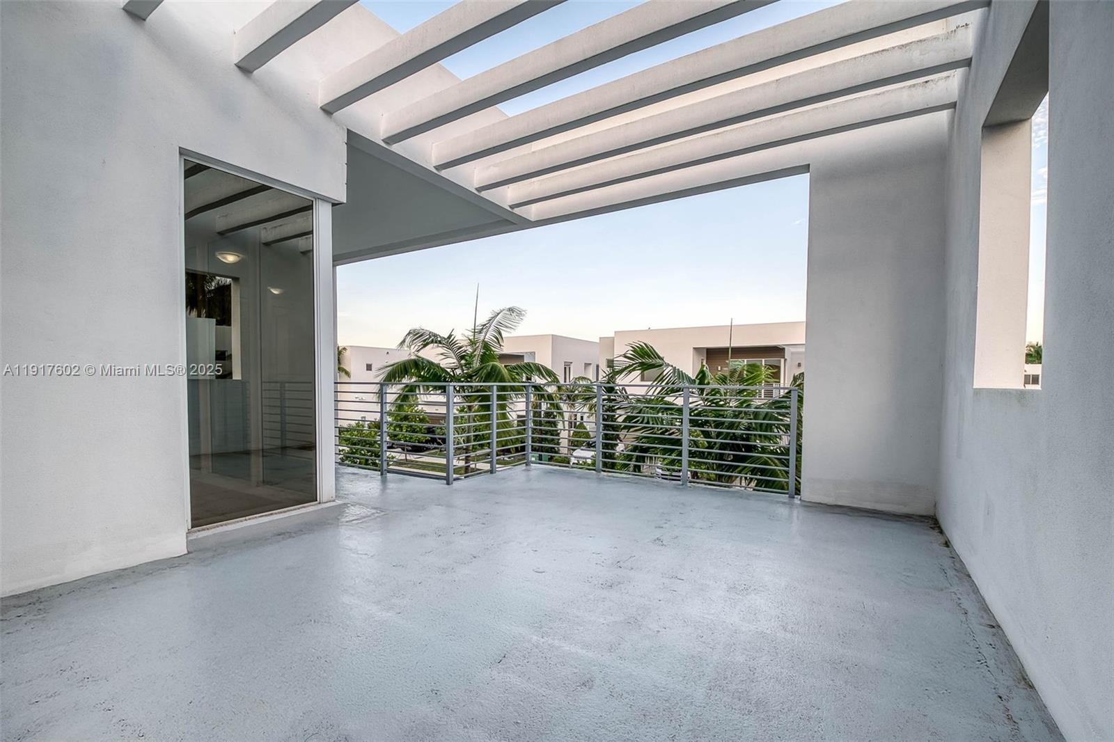 7446 NW 99th Ct Doral, FL 33178