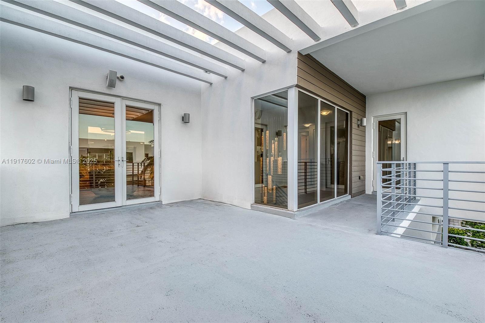 7446 NW 99th Ct Doral, FL 33178