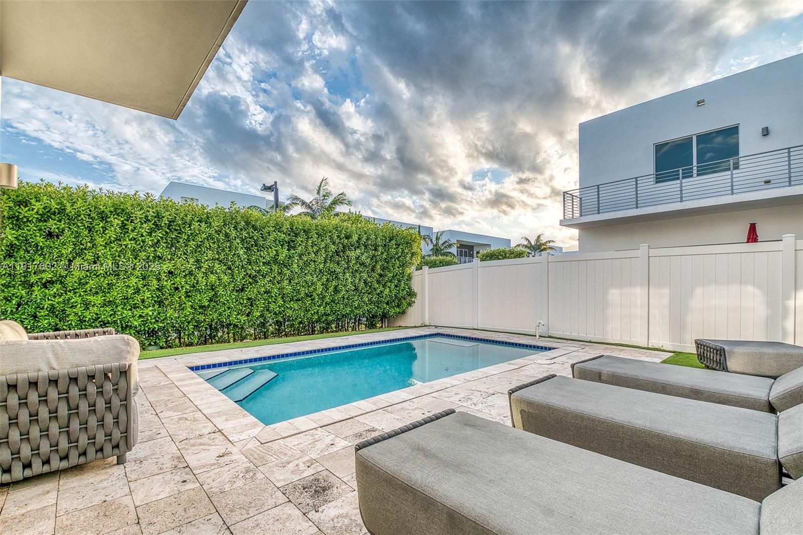 7446 NW 99th Ct Doral, FL 33178