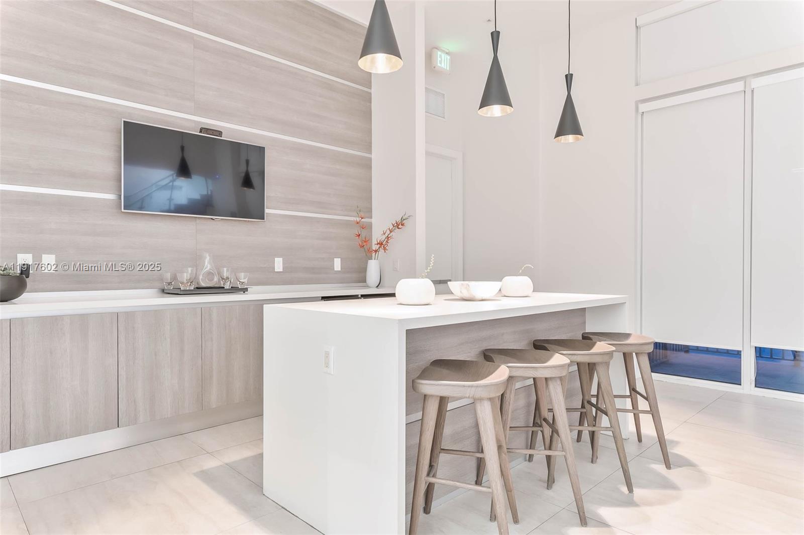 7446 NW 99th Ct Doral, FL 33178