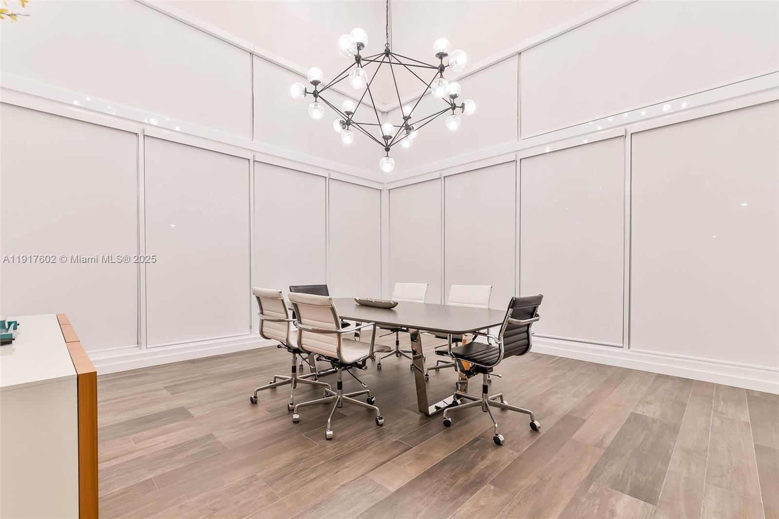 7446 NW 99th Ct Doral, FL 33178