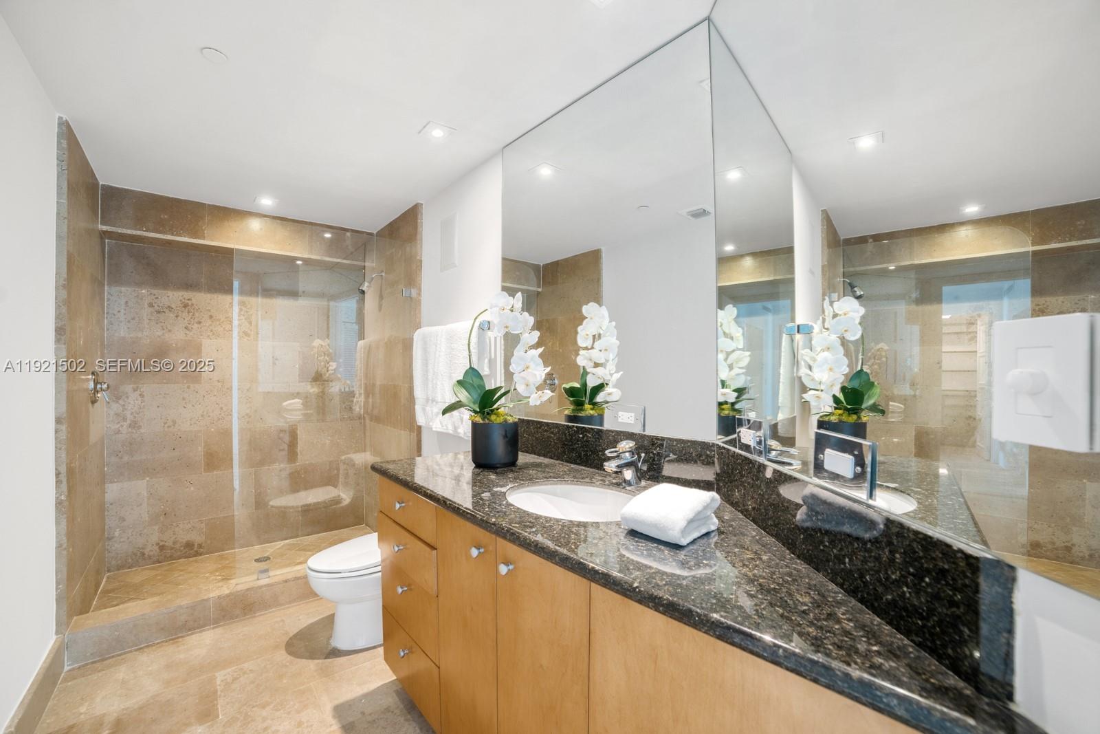 1643 Brickell Ave #4902 Miami, FL 33129