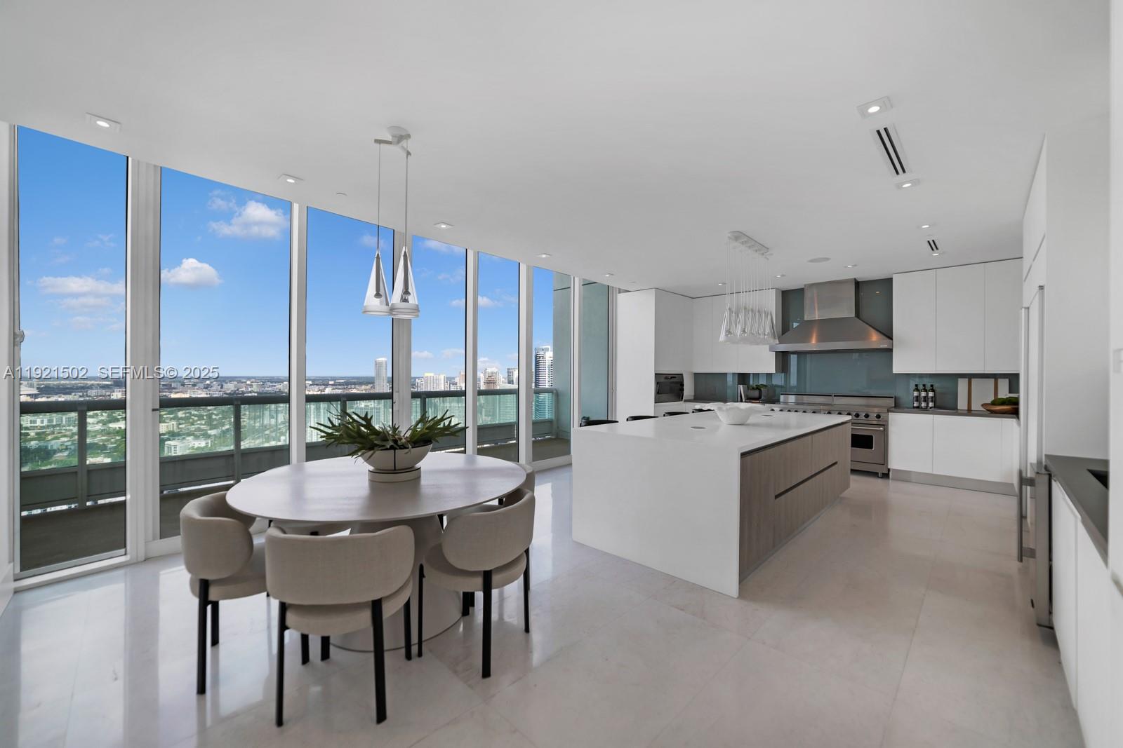 1643 Brickell Ave #4902 Miami, FL 33129