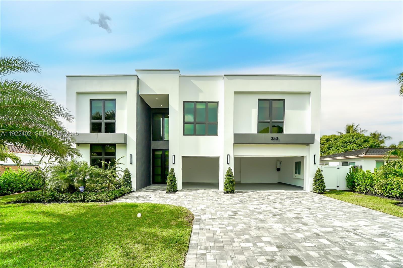 333 NE Spanish Ct Boca Raton, FL 33432