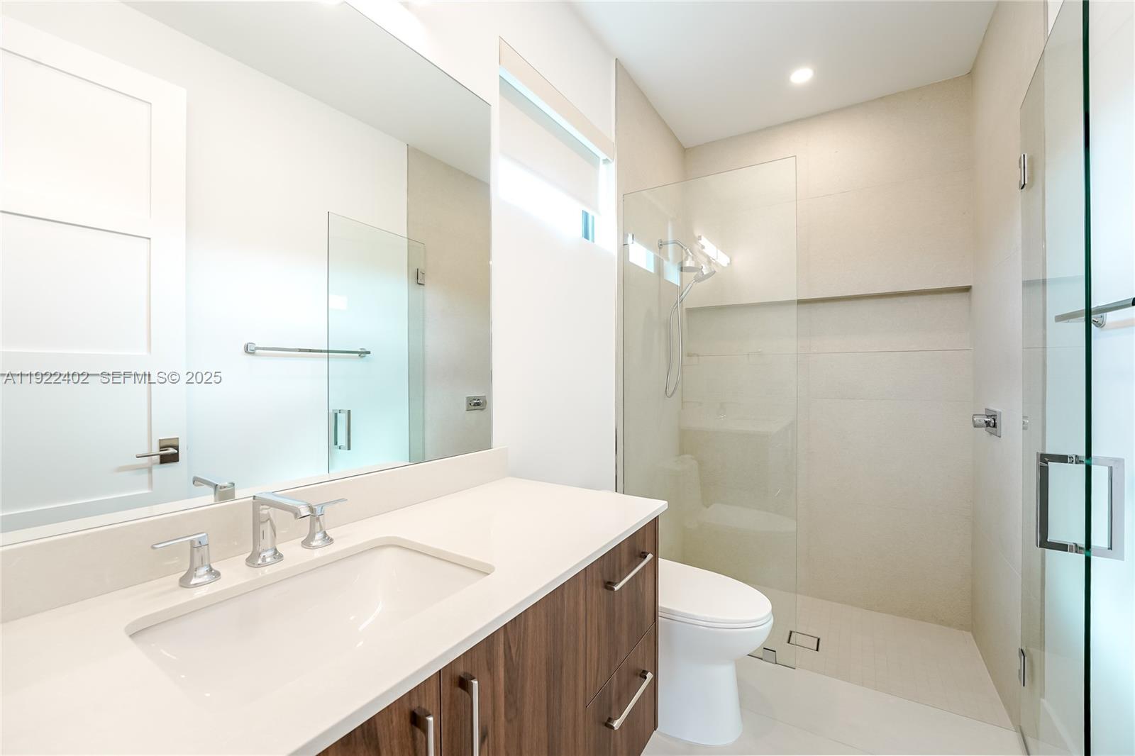 333 NE Spanish Ct Boca Raton, FL 33432