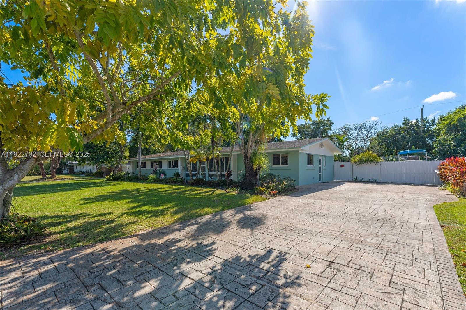 9340 SW 178th St Palmetto Bay, FL 33157