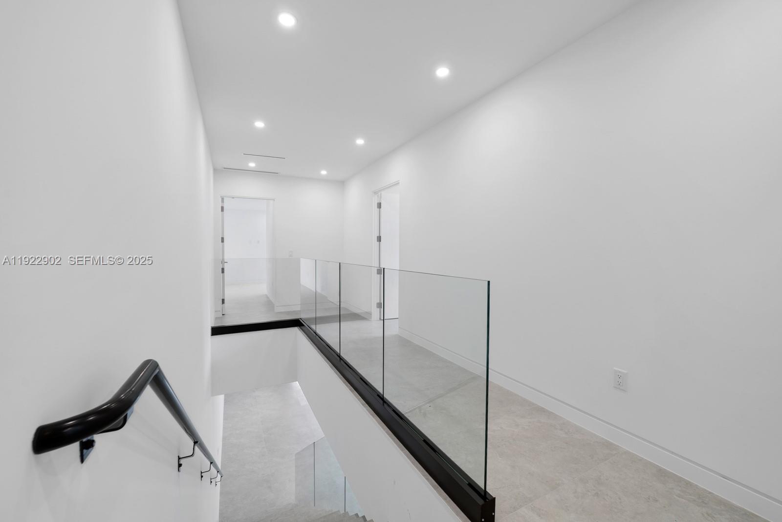 2610 SW 17th St Miami, FL 33145