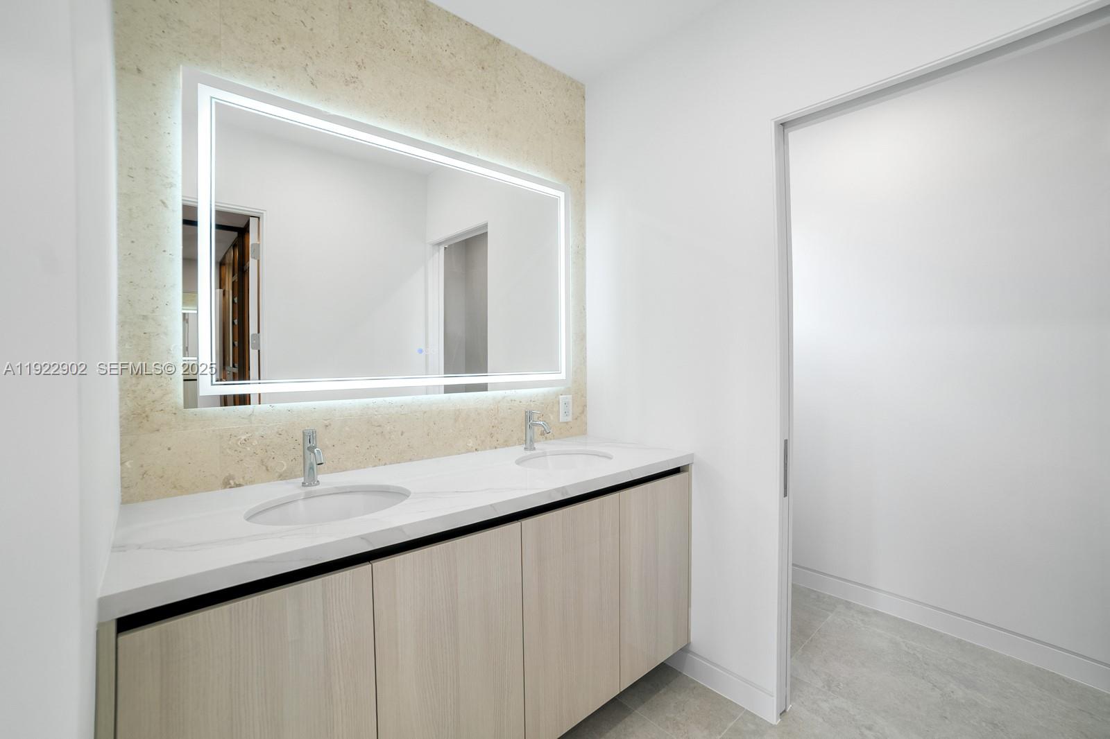 2610 SW 17th St Miami, FL 33145