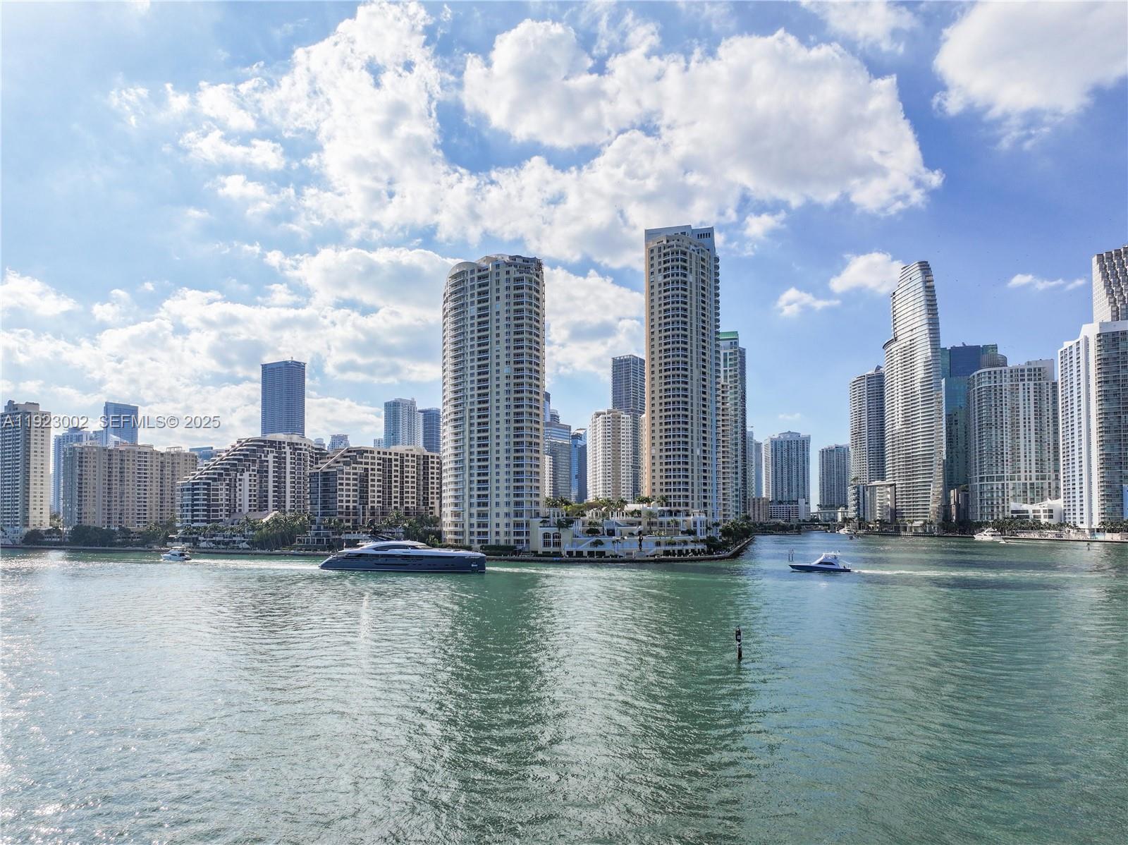 888 Brickell Key Dr #412 Miami, FL 33131