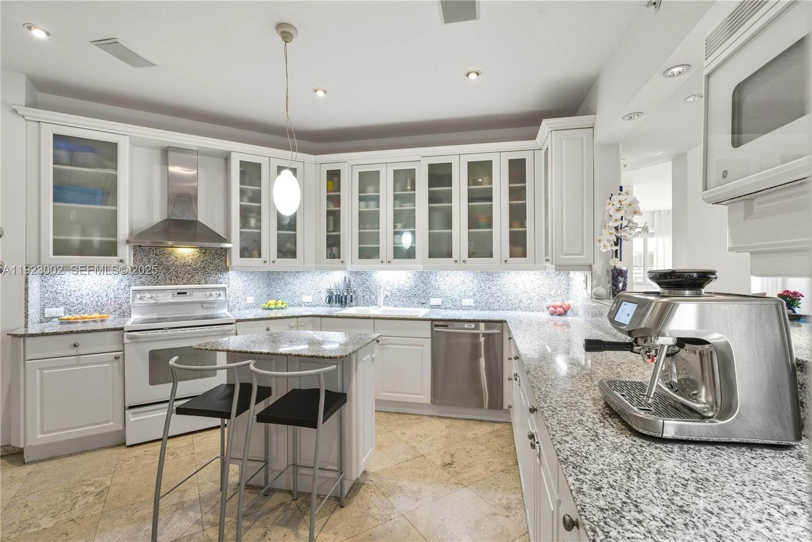 888 Brickell Key Dr #412 Miami, FL 33131