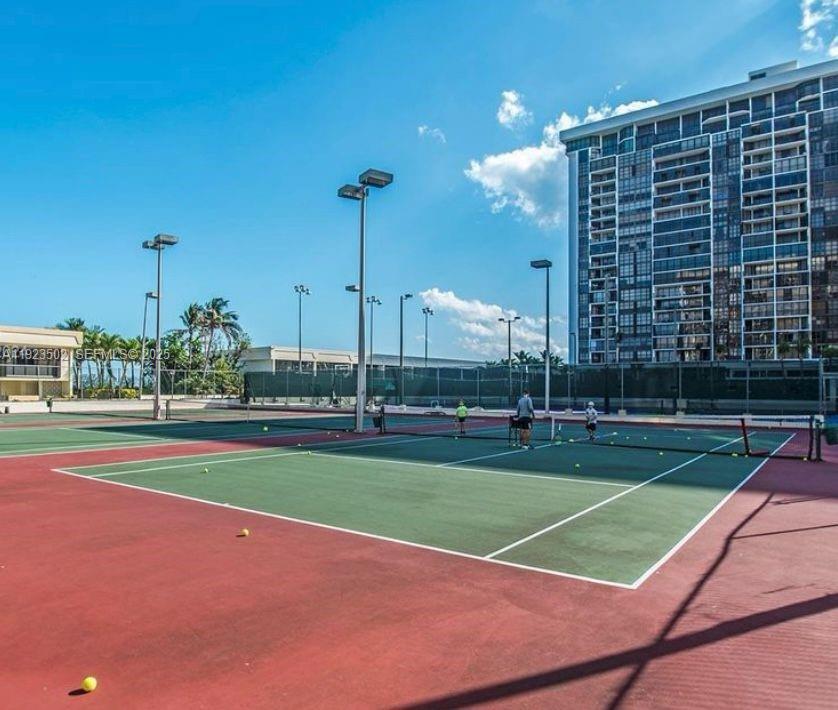 image Brickell Place I13