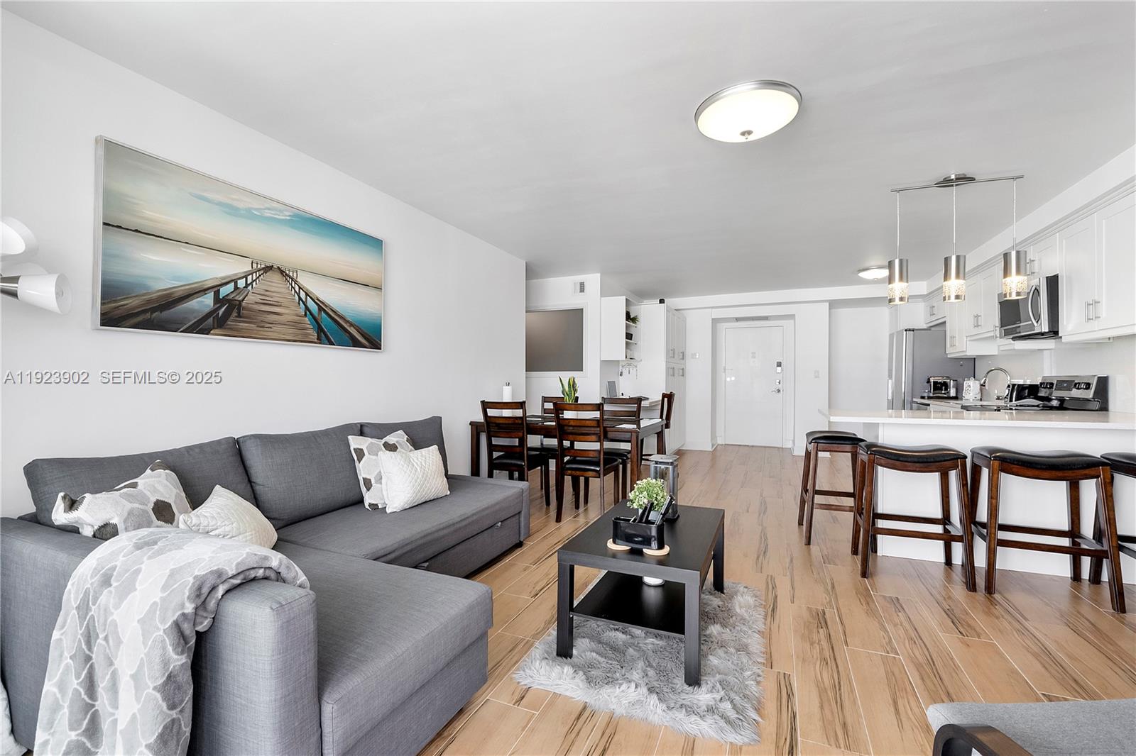 1800 Collins Ave #11B Miami Beach, FL 33139