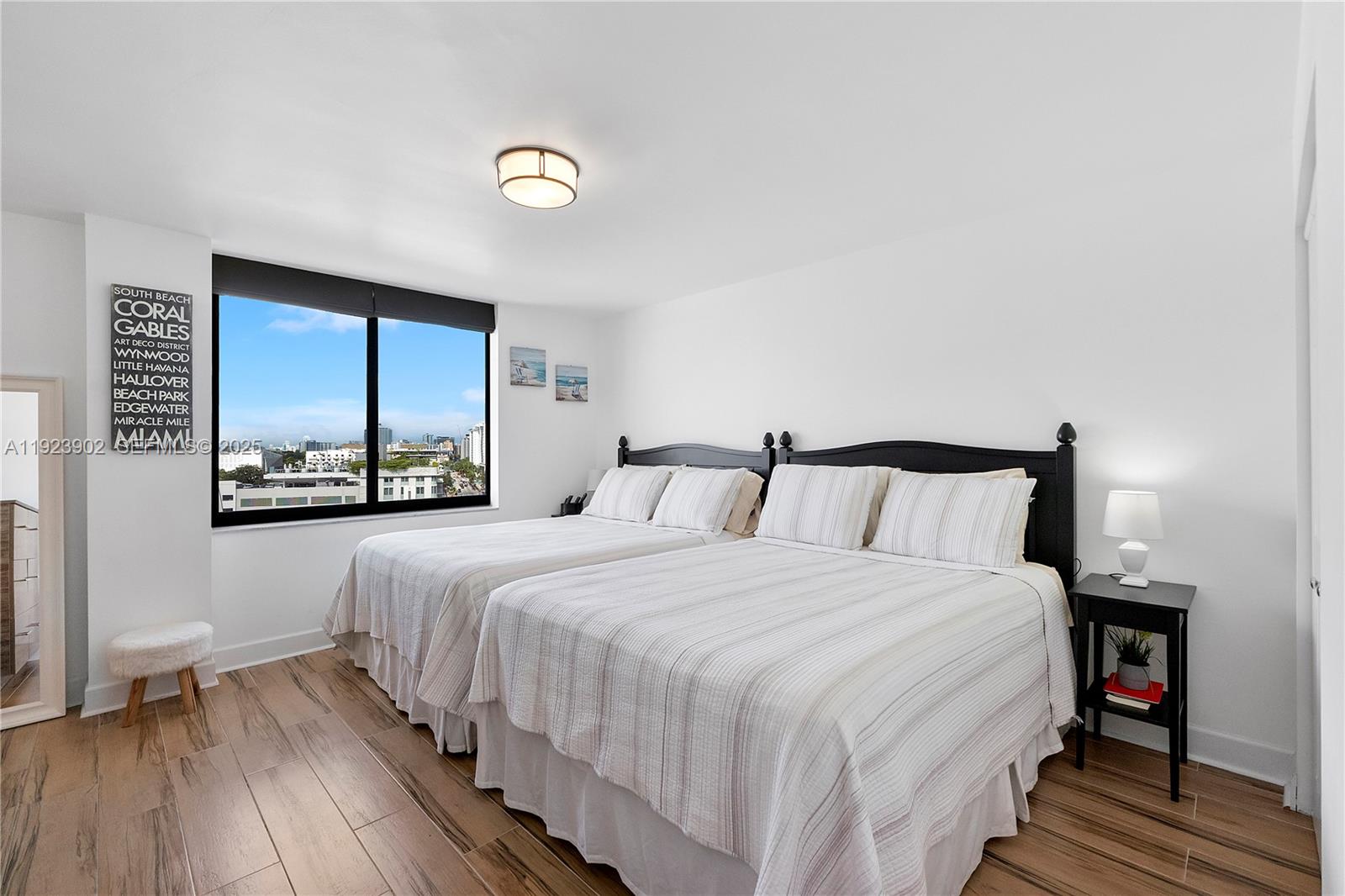 1800 Collins Ave #11B Miami Beach, FL 33139