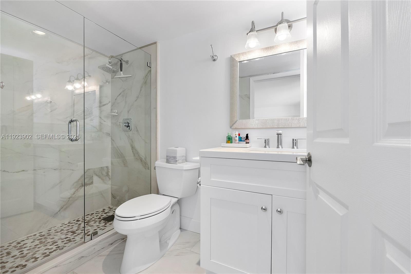 1800 Collins Ave #11B Miami Beach, FL 33139