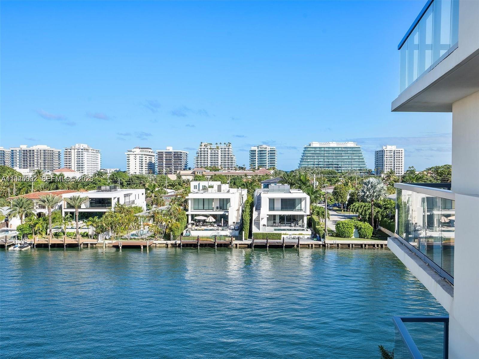 9261 E Bay Hbr Dr #501