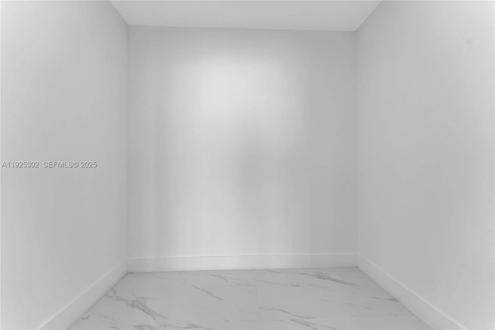 700 NE 24th St #4402 Miami, FL 33137