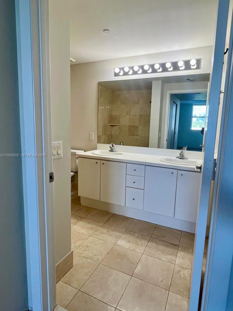 2475 Brickell Ave #703 Miami, FL 33129