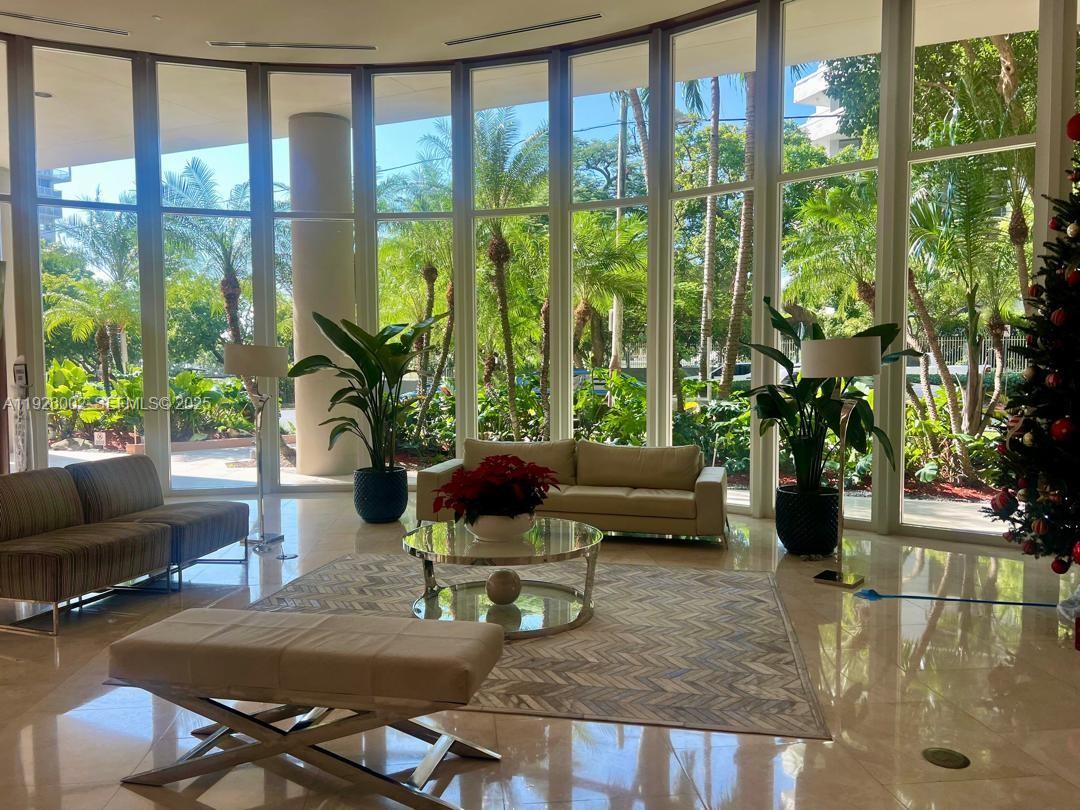 2475 Brickell Ave #703 Miami, FL 33129