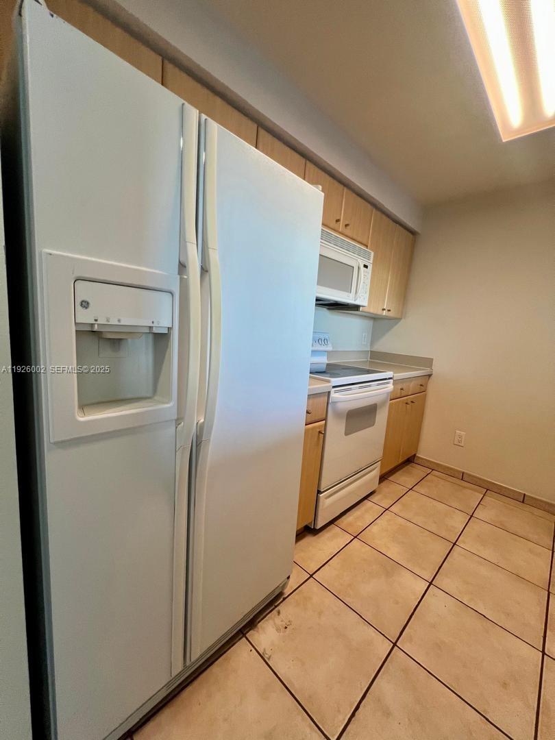 2475 Brickell Ave #703 Miami, FL 33129