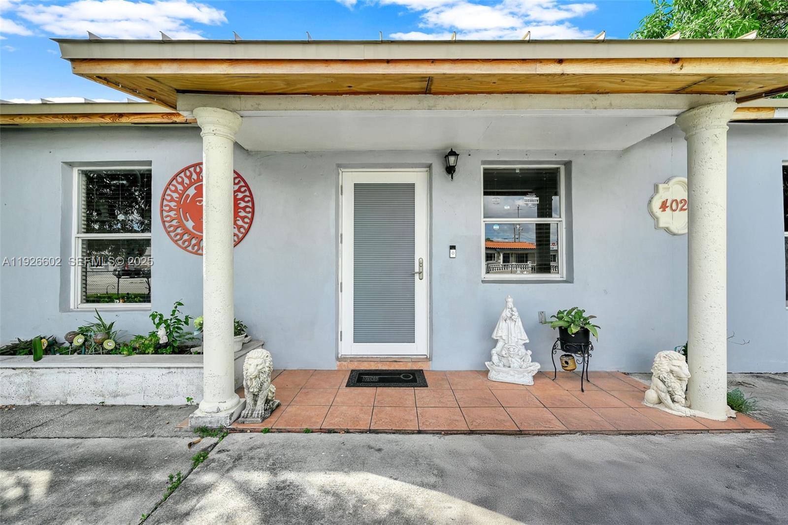 4020 E 10th Ave Hialeah, FL 33013