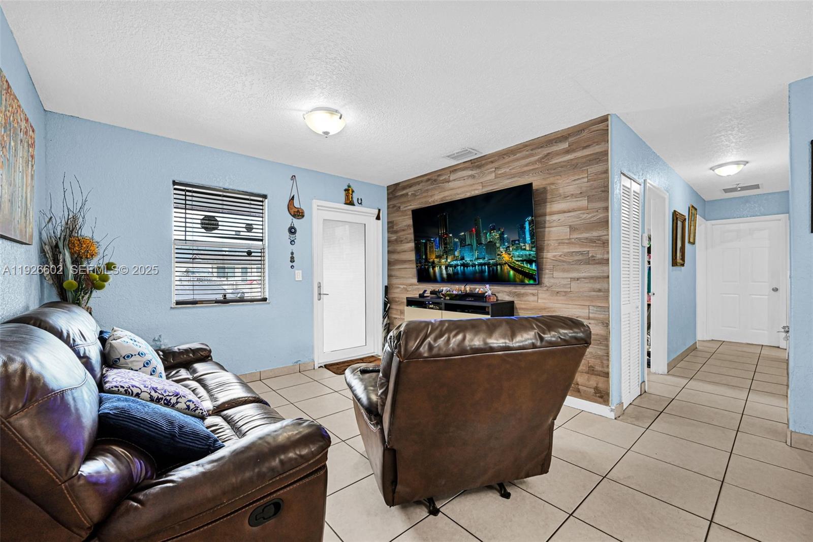 4020 E 10th Ave Hialeah, FL 33013