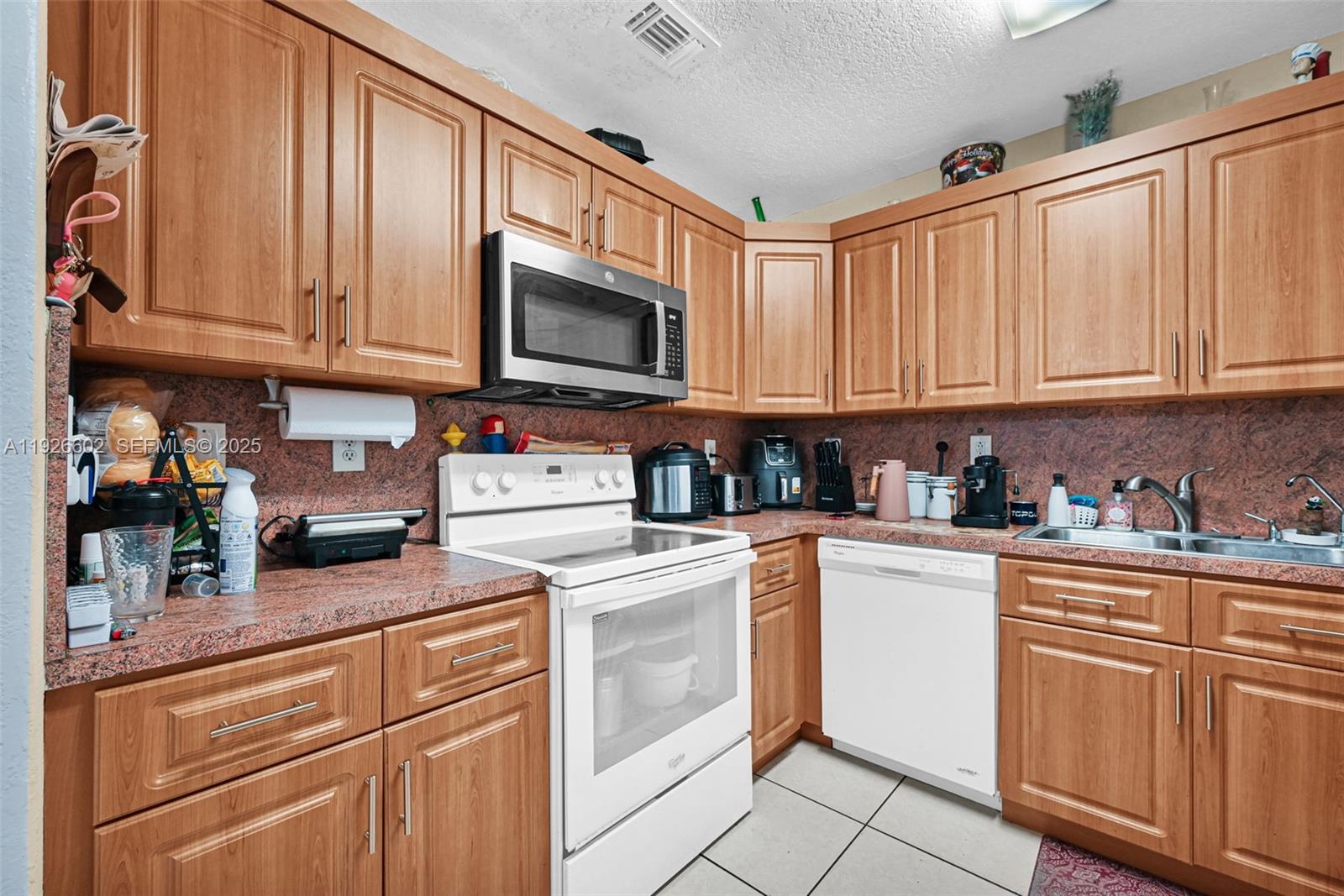 4020 E 10th Ave Hialeah, FL 33013