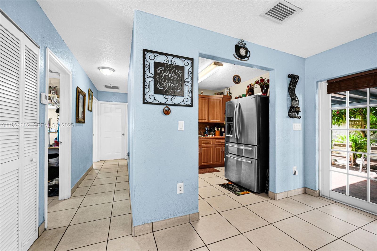 4020 E 10th Ave Hialeah, FL 33013