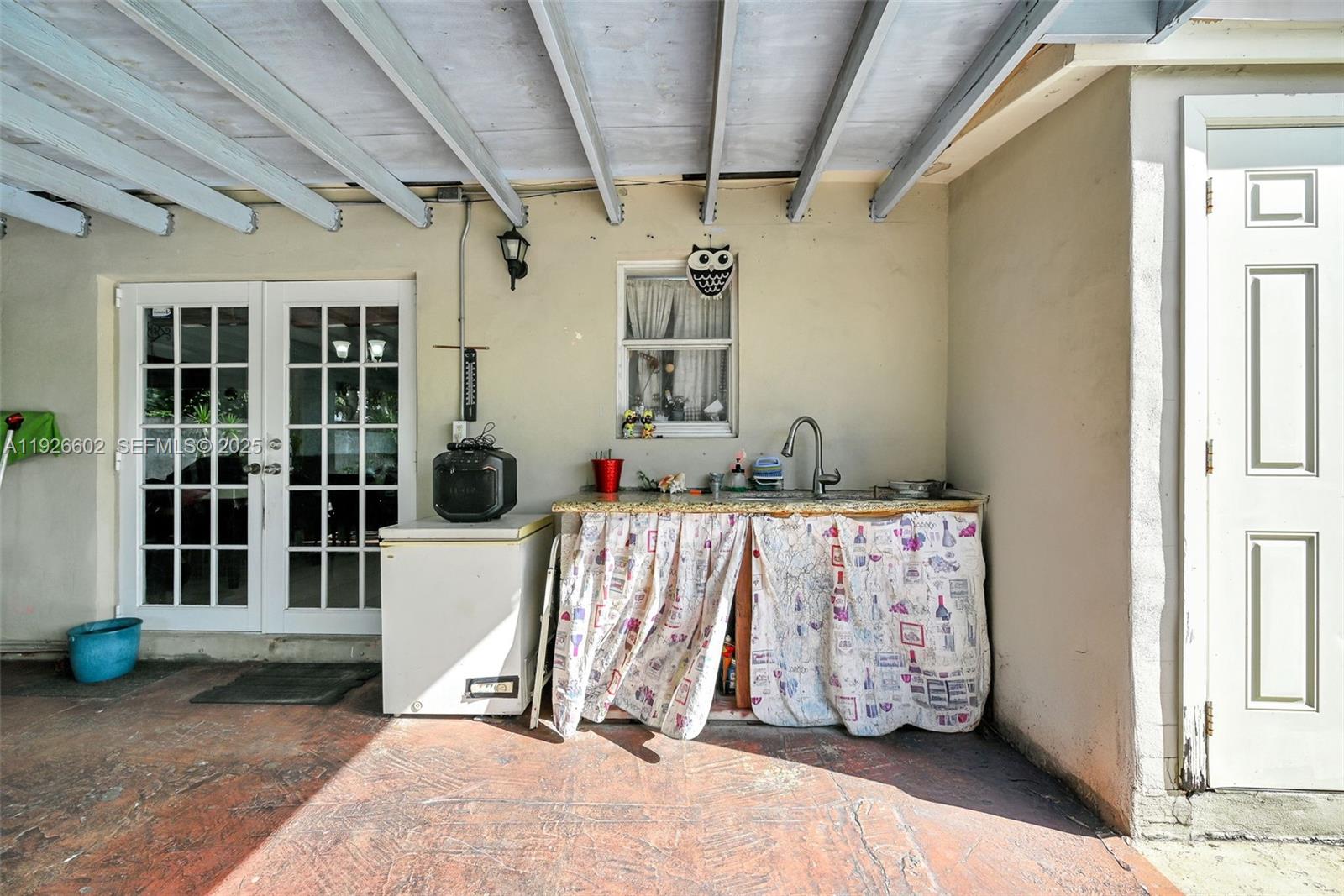 4020 E 10th Ave Hialeah, FL 33013