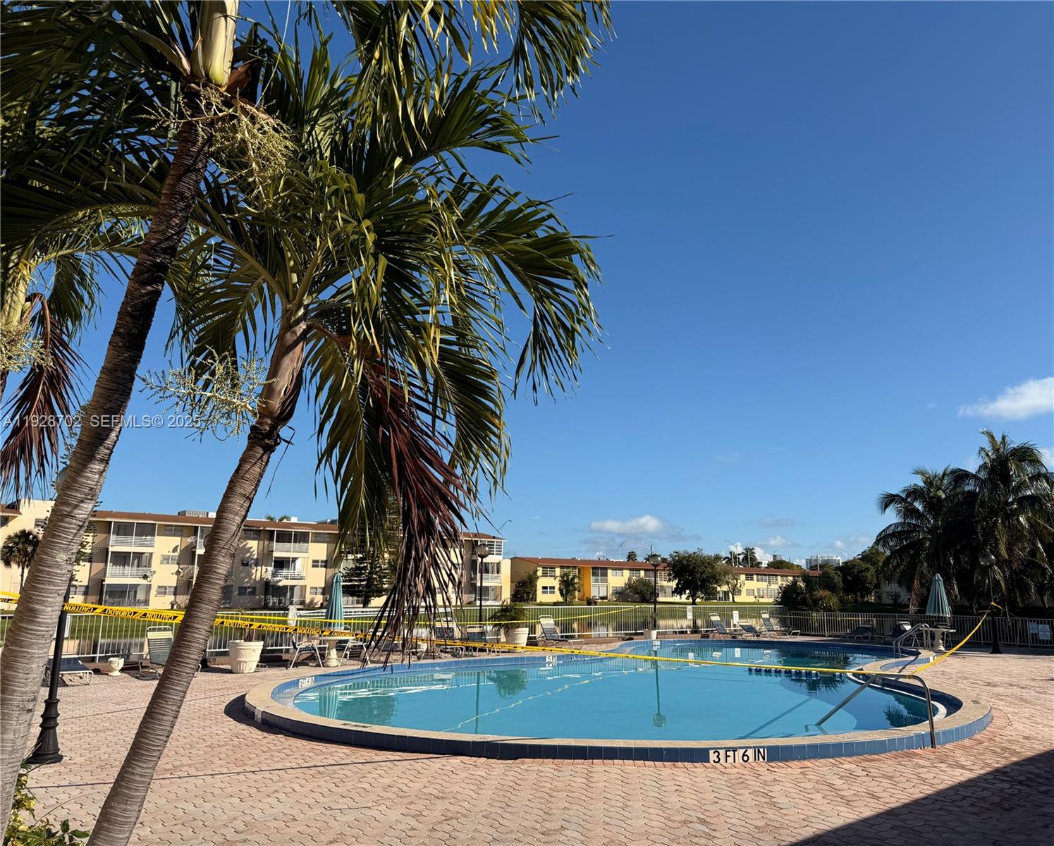 2820 NE 201st Ter #F217 Aventura, FL 33180