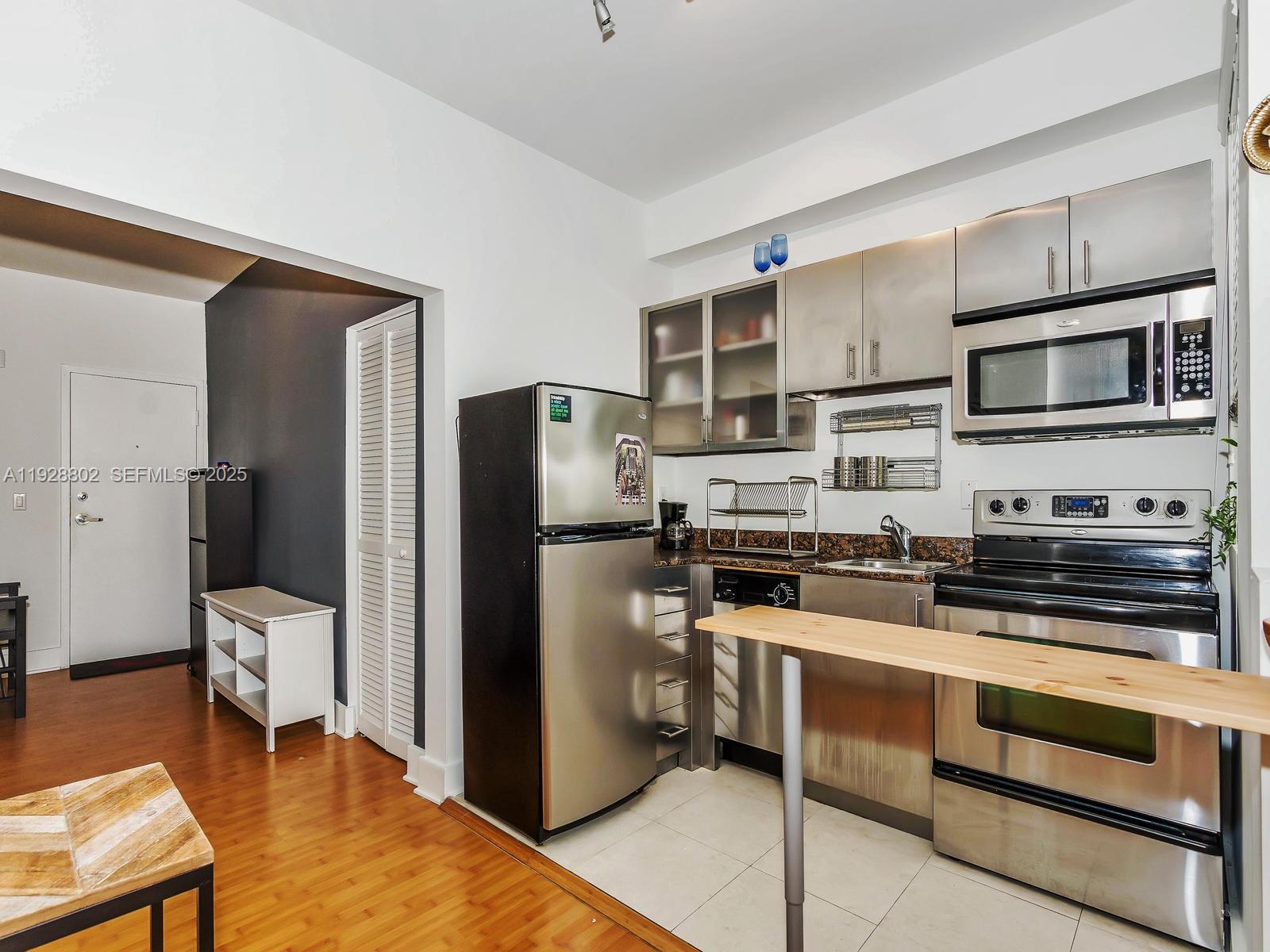 1000 Meridian Ave #15 Miami Beach, FL 33139