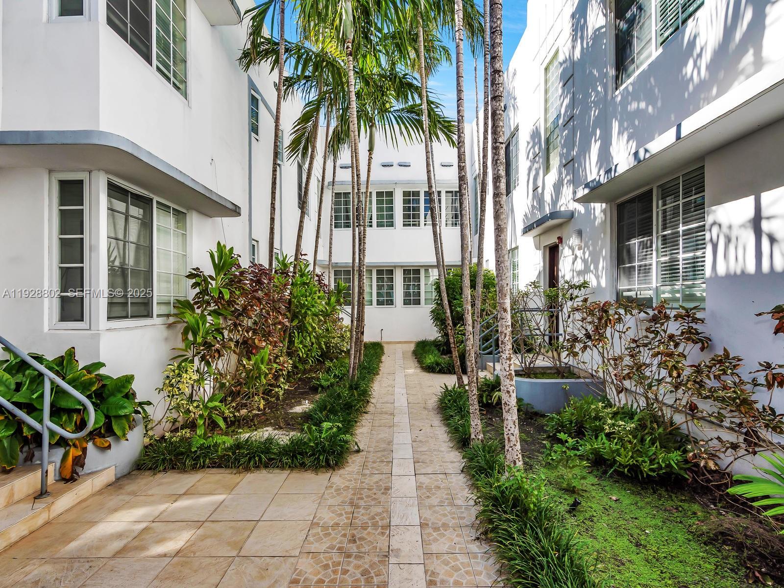 1000 Meridian Ave #15 Miami Beach, FL 33139
