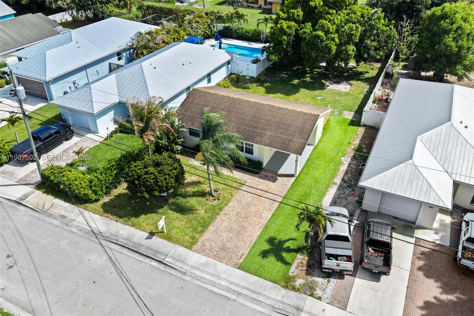 6894 3rd St Jupiter, FL 33458