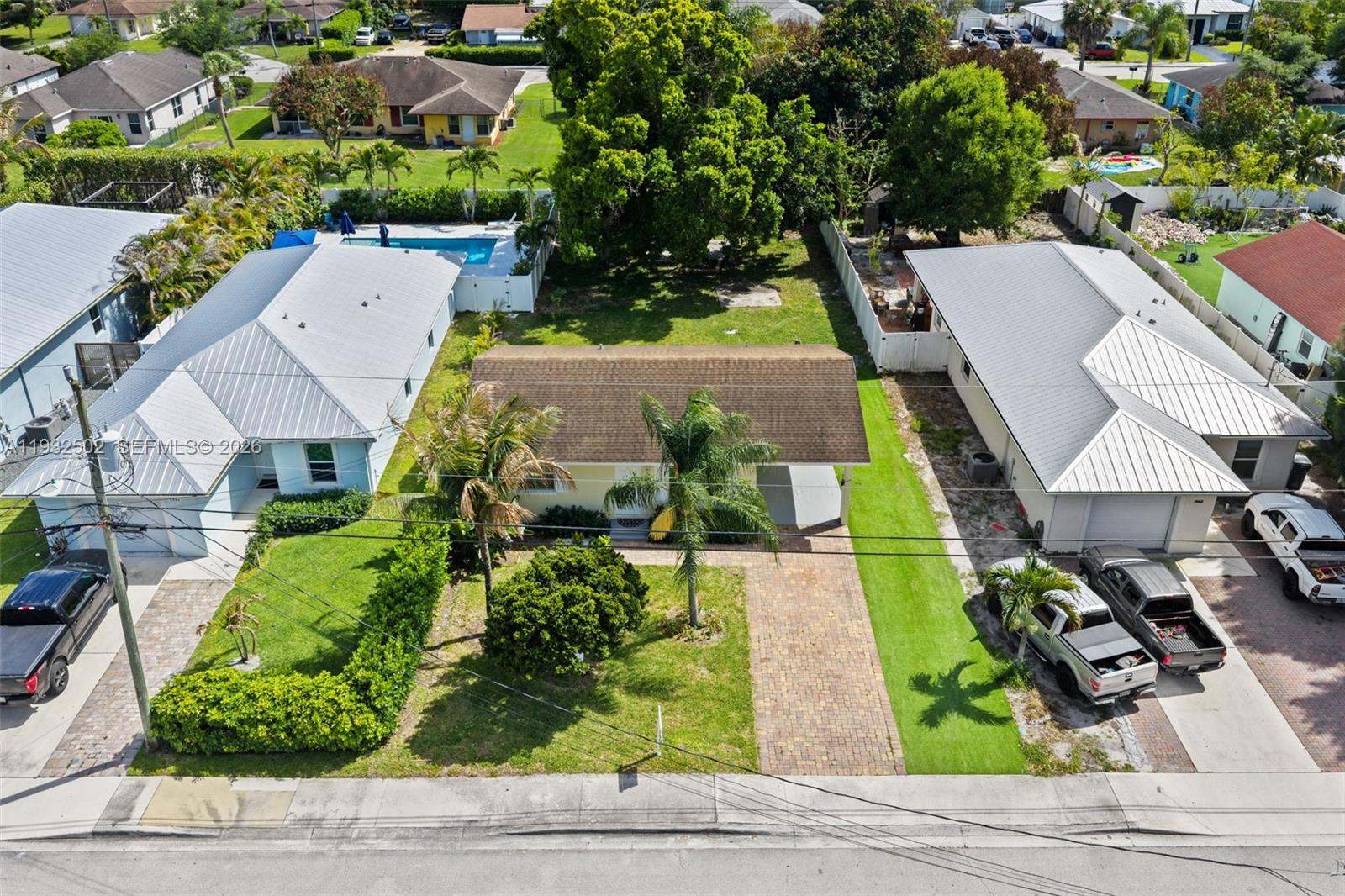 6894 3rd St Jupiter, FL 33458