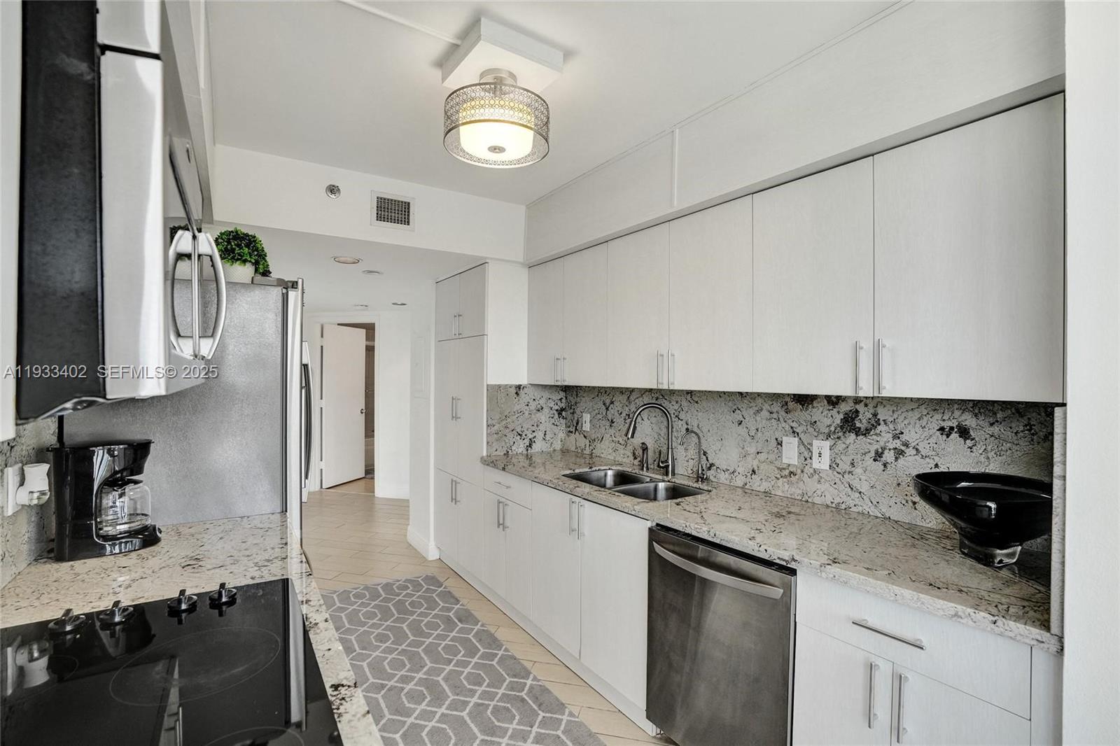 1000 E Island Blvd #503 Aventura, FL 33160