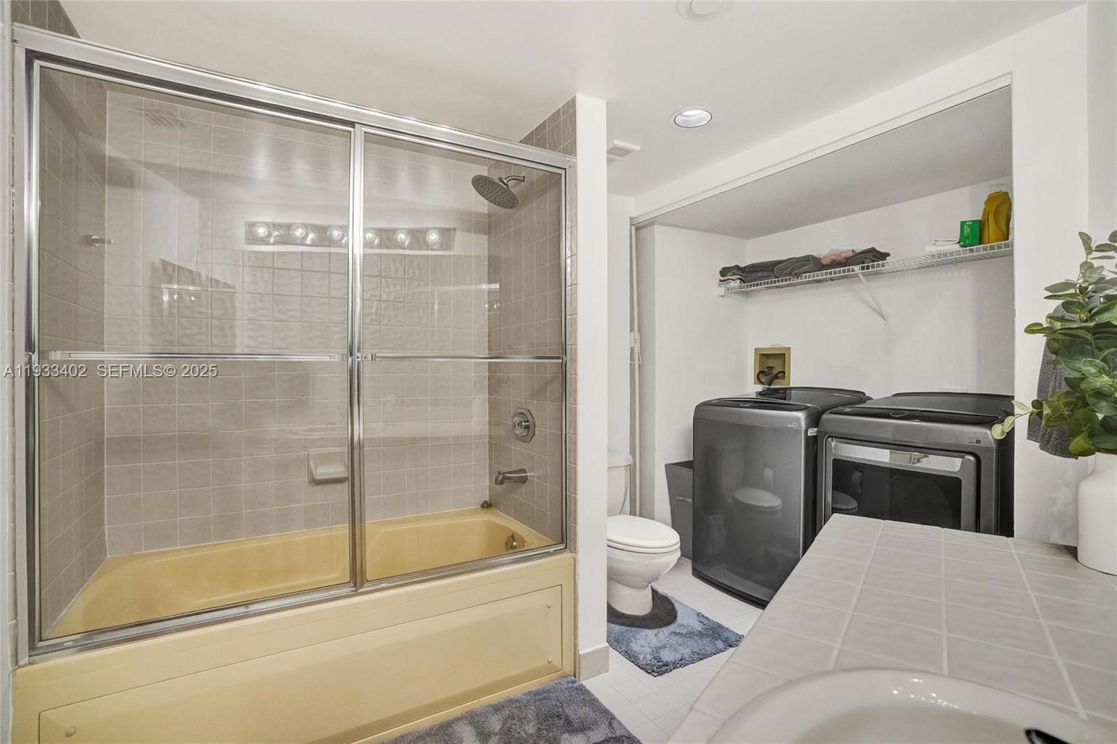 1000 E Island Blvd #503 Aventura, FL 33160