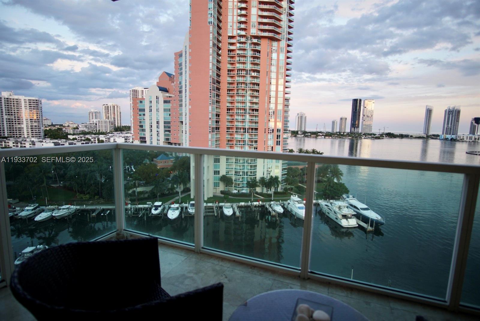 image Aventura Marina 214