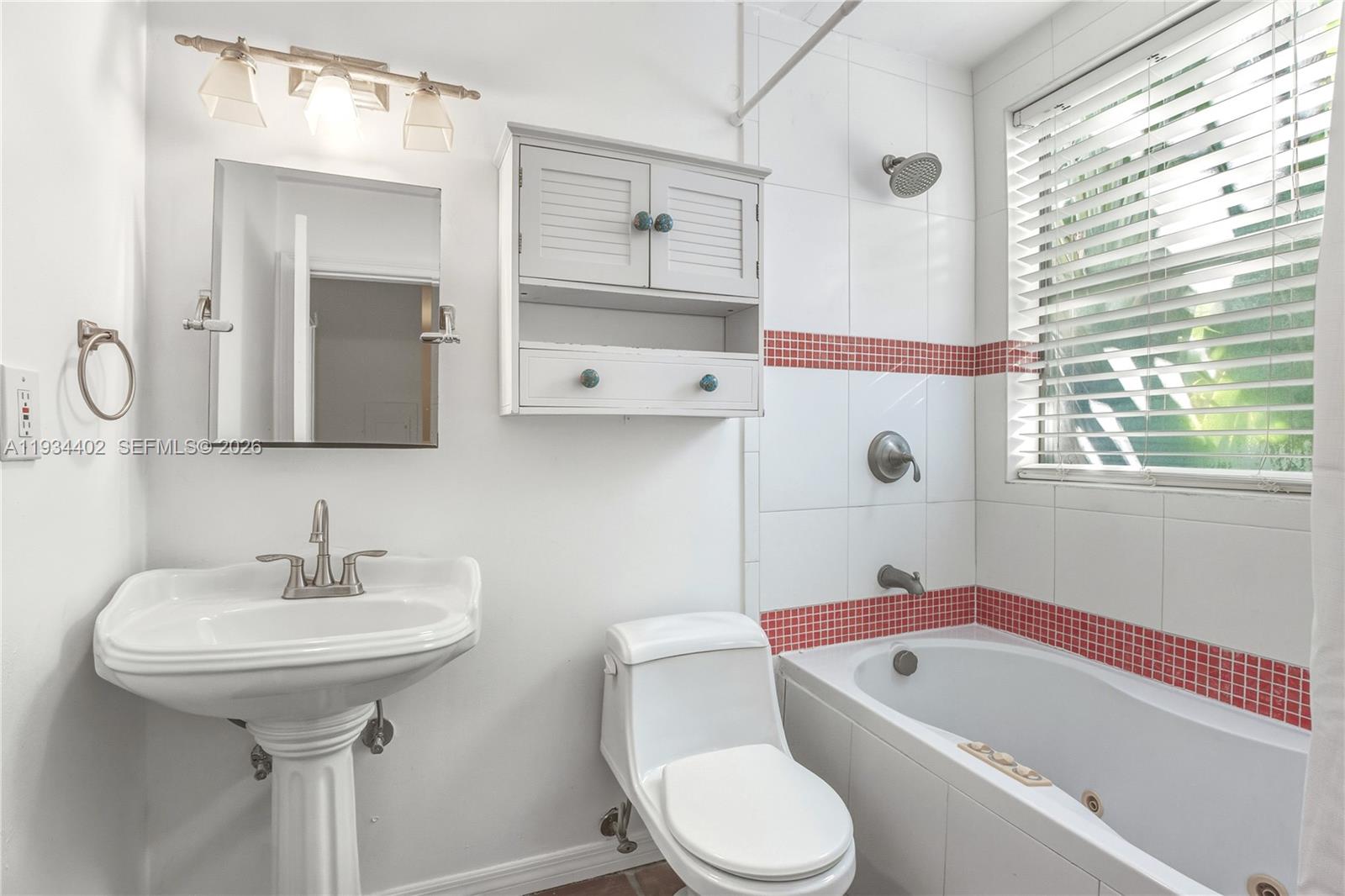 842 Meridian Ave #2A Miami Beach, FL 33139