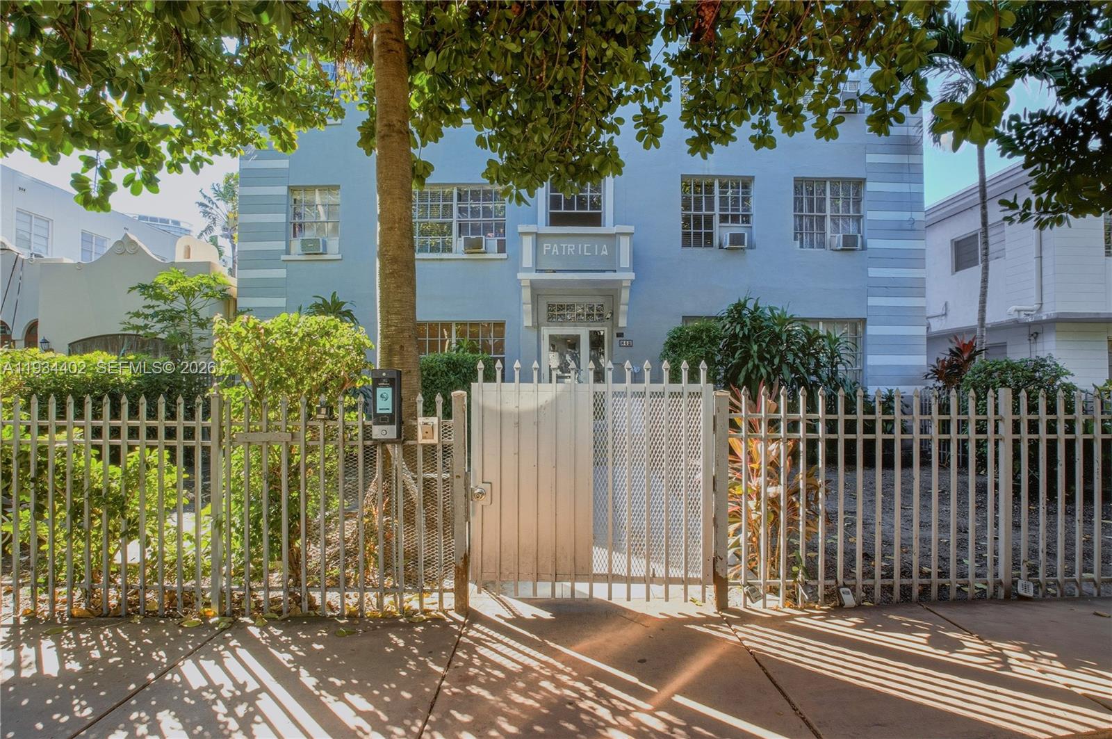 842 Meridian Ave #2A Miami Beach, FL 33139