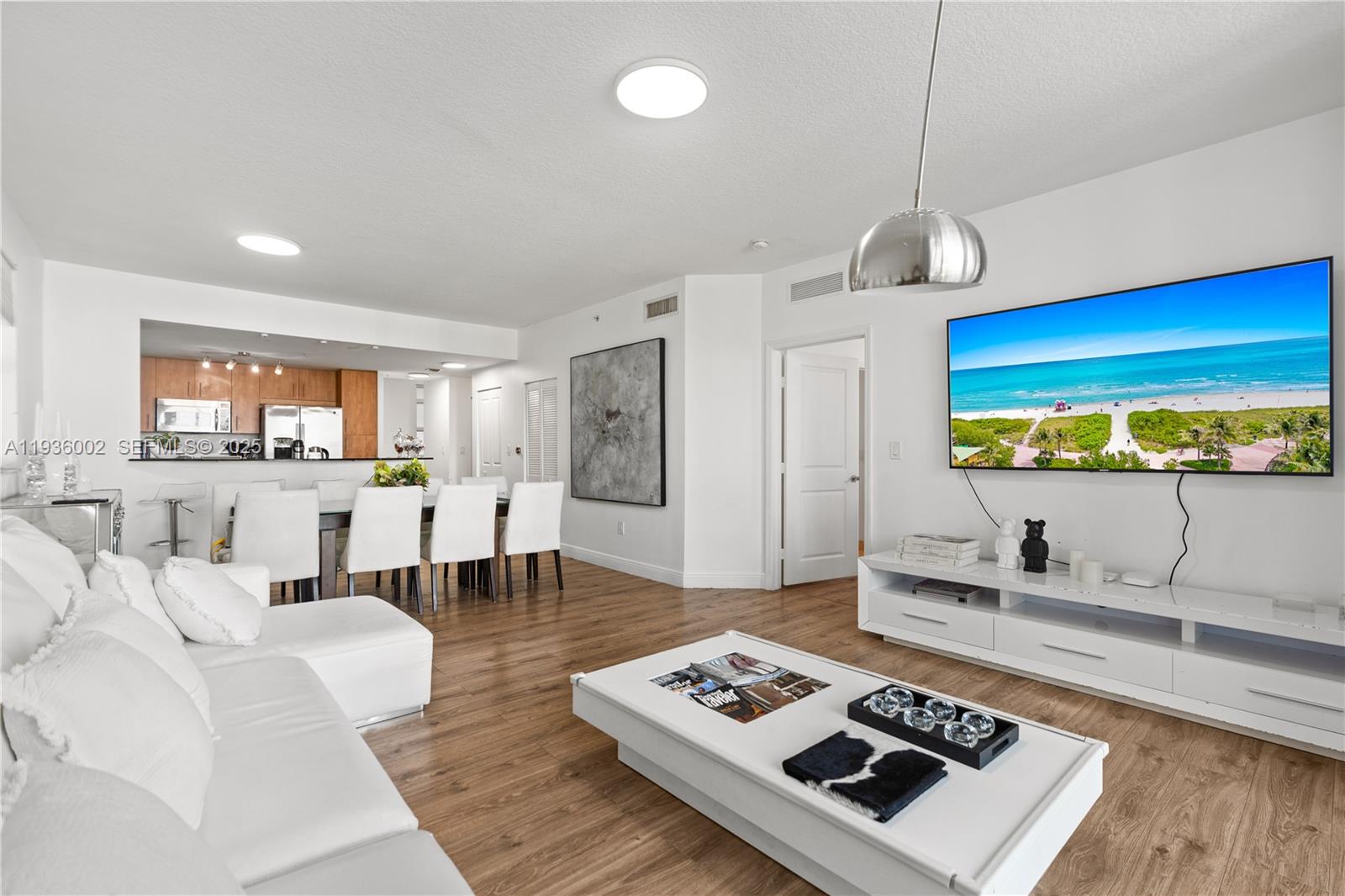 7918 Harbor Is Dr #212 North Bay Village, FL 33141