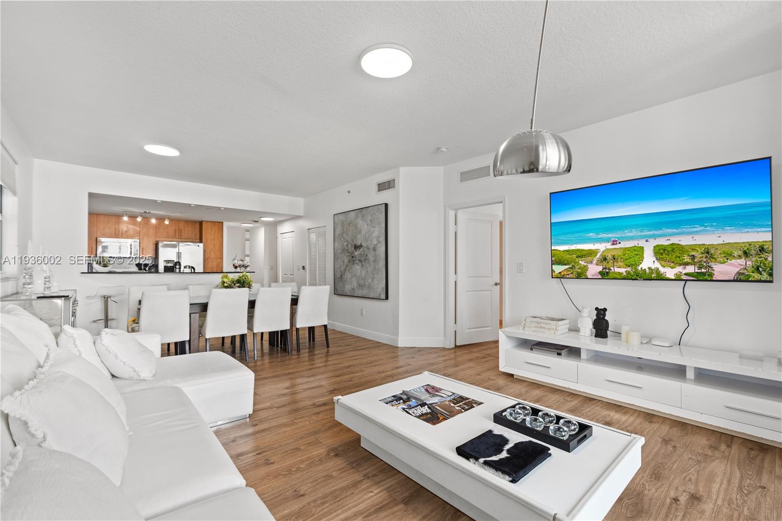 7918 Harbor Is Dr #212 North Bay Village, FL 33141