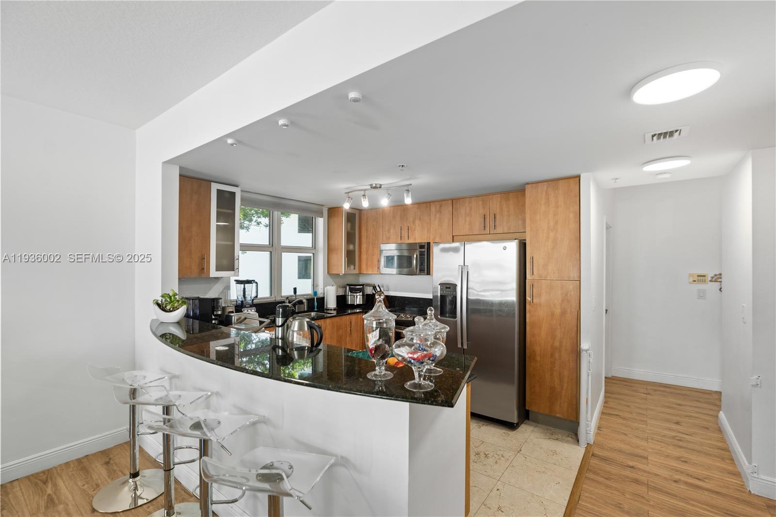 7918 Harbor Is Dr #212 North Bay Village, FL 33141