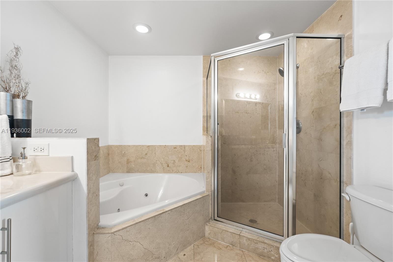 7918 Harbor Is Dr #212 North Bay Village, FL 33141